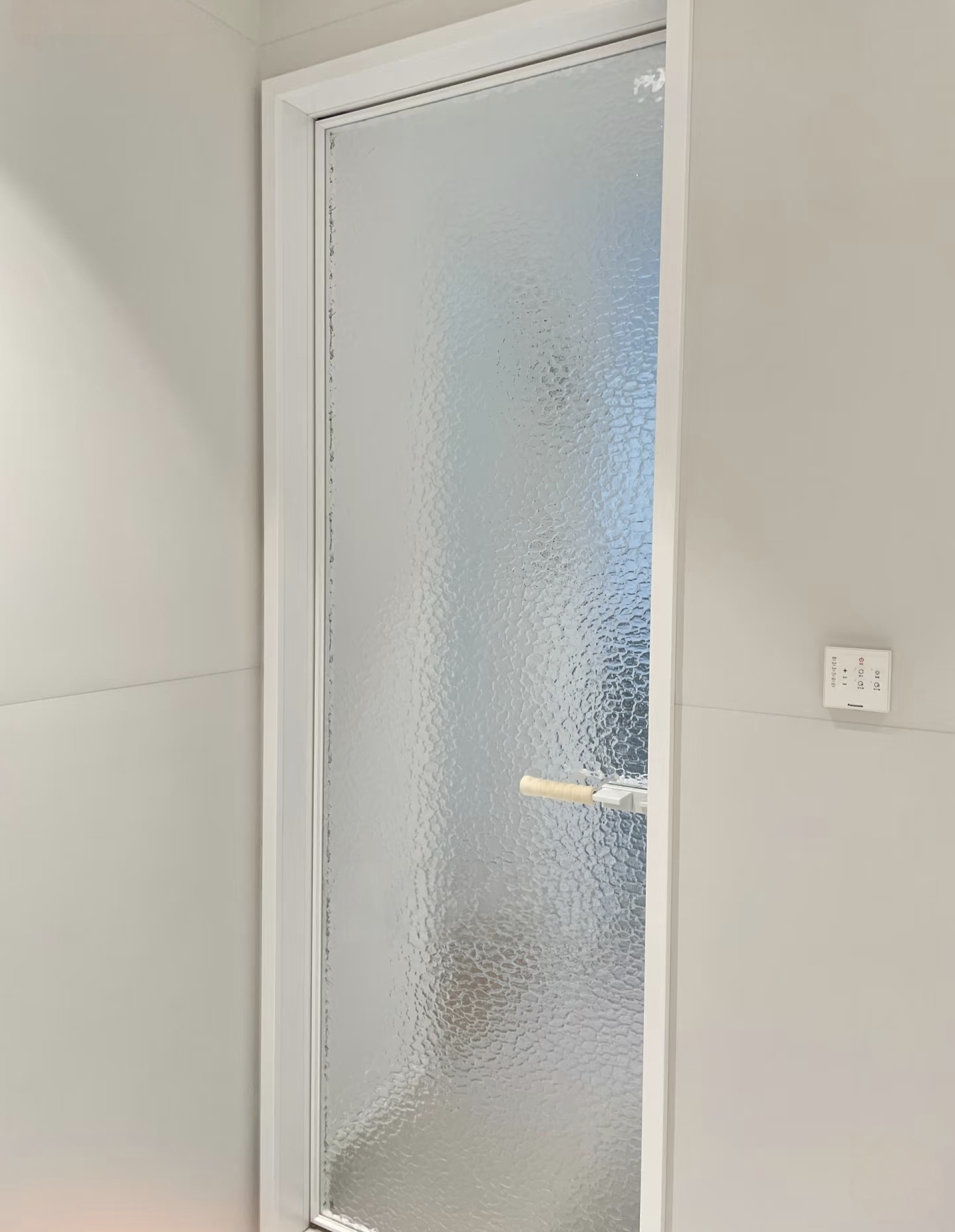Case modern door