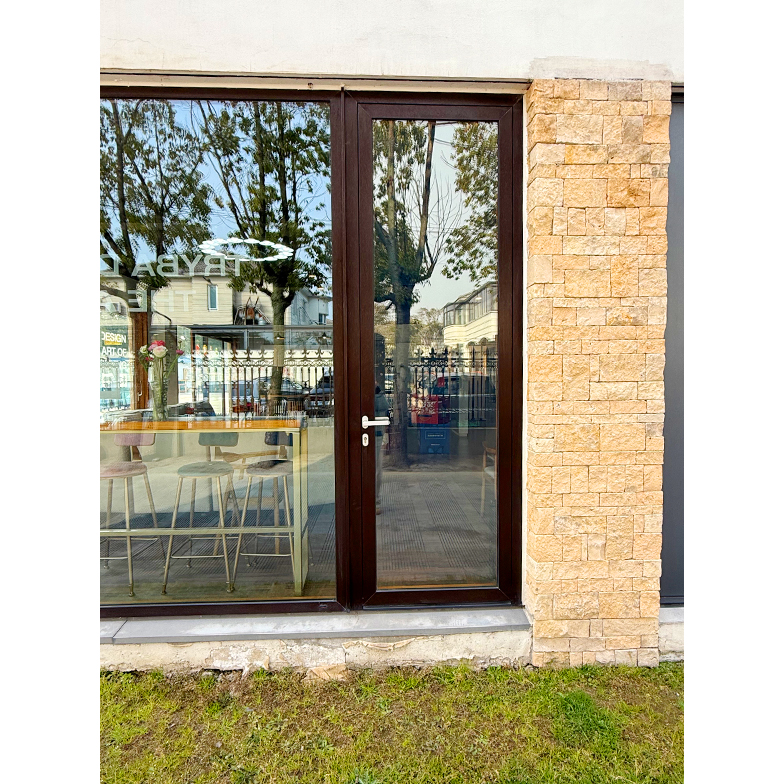 Door performance display
