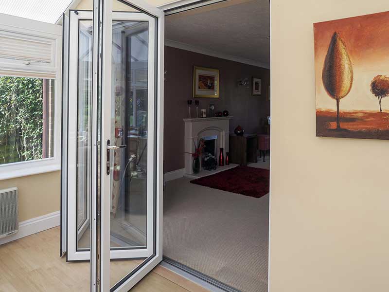 Top Manufacturing Modern Folding Door Windows Thermal Insulated Low-E Aluminium Double Tempered Glass Entry Exterior Patio Mall