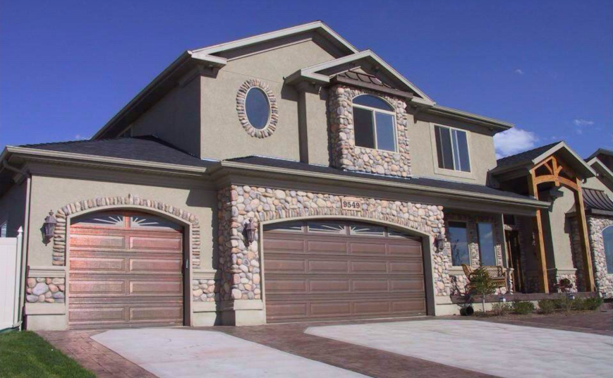 Luxury Villa Garage Door