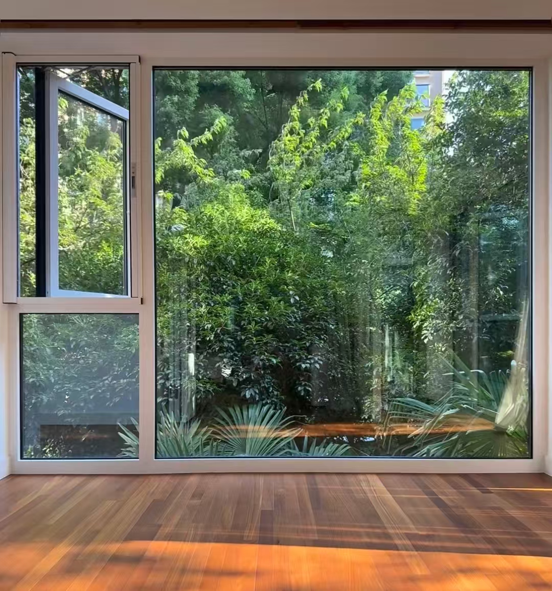 Resort Sliding Doors for Hotel Project Exterior Use Modern Design Aluminum Alloy Slim Profile Multi Track Panoramic Glass Door